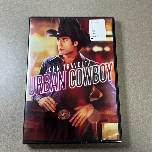 Urban cowboy, breaking hearts and busting mechanical bulls - Picture 1 of 4